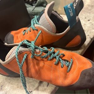 Used Scarpa women’s climbing shoes, 9.